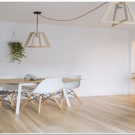 Spacious, Lovely, Bright Apartment In The Old Town ブカレスト エクステリア 写真