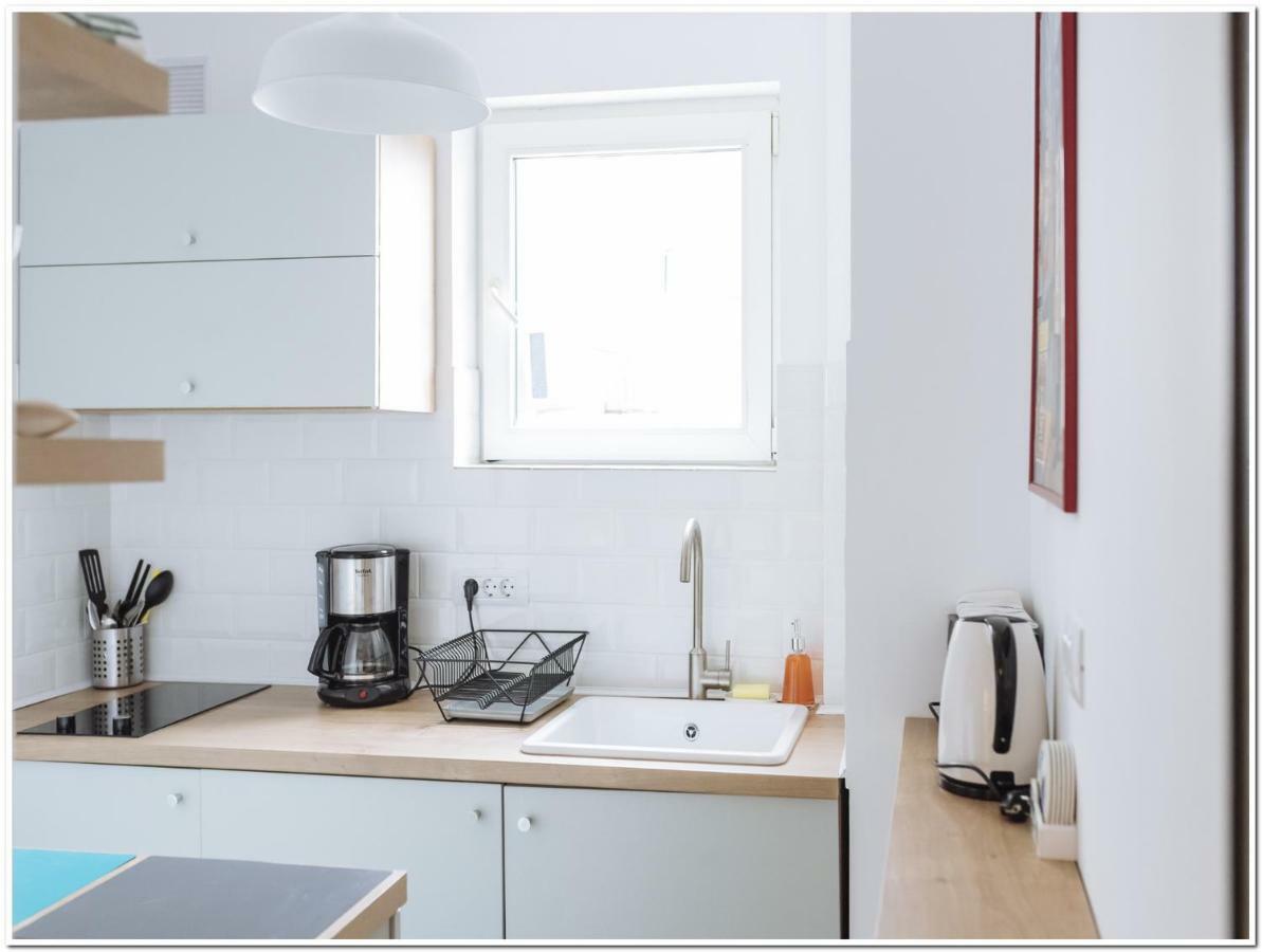 Spacious, Lovely, Bright Apartment In The Old Town ブカレスト エクステリア 写真